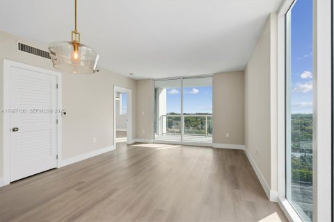 Copropriété à vendre à Miami, Floride: 2 chambres, 97.18 m2 № 1989079 - photo 17