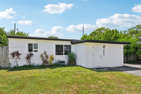 Casa en venta en Pompano Beach, Florida, 3 dormitorios, 110 m2 № 1857478 - foto 3