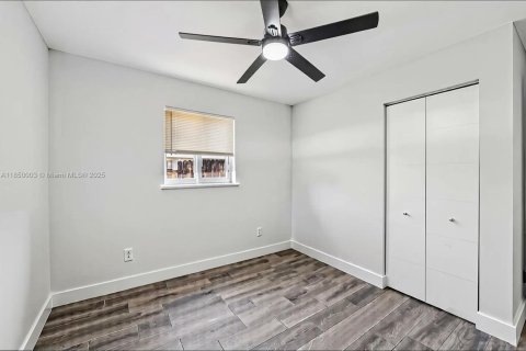 Casa en venta en Pompano Beach, Florida, 3 dormitorios, 110 m2 № 1857478 - foto 18