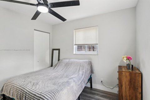 Casa en venta en Pompano Beach, Florida, 3 dormitorios, 110 m2 № 1857478 - foto 30