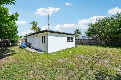 Casa en venta en Pompano Beach, Florida, 3 dormitorios, 110 m2 № 1857478 - foto 26