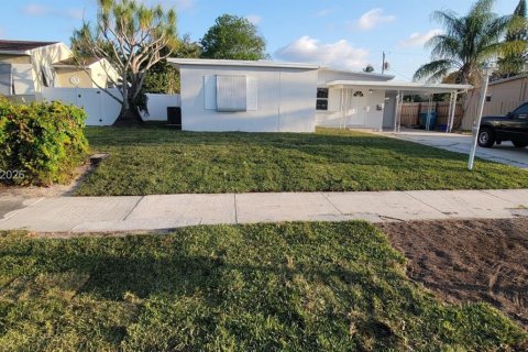 Villa ou maison à vendre à Boynton Beach, Floride: 3 chambres, 117.99 m2 № 2041989 - photo 1
