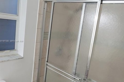 Villa ou maison à vendre à Boynton Beach, Floride: 3 chambres, 117.99 m2 № 2041989 - photo 16