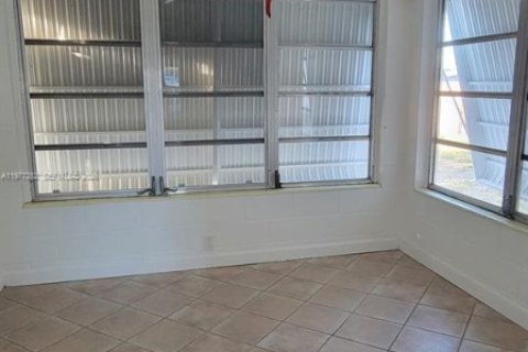 Villa ou maison à vendre à Boynton Beach, Floride: 3 chambres, 117.99 m2 № 2041989 - photo 10