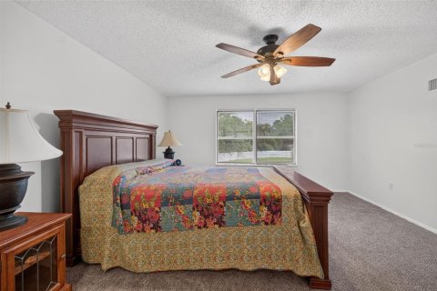 Villa ou maison à vendre à Winter Haven, Floride: 3 chambres, 201.78 m2 № 2289599 - photo 17