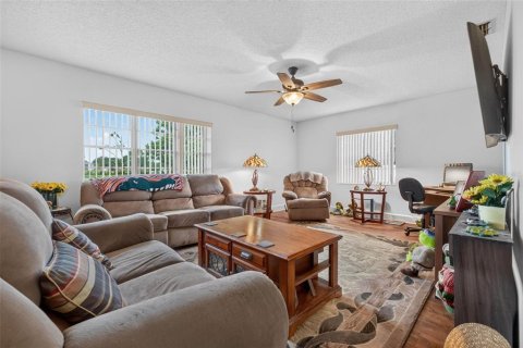 Villa ou maison à vendre à Winter Haven, Floride: 3 chambres, 201.78 m2 № 2289599 - photo 3