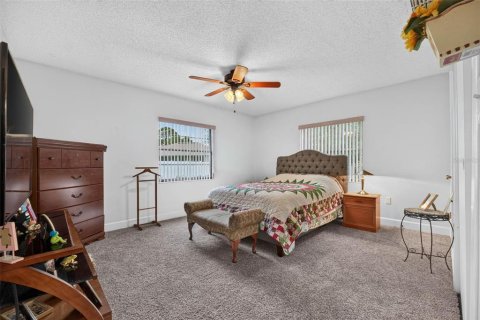 Villa ou maison à vendre à Winter Haven, Floride: 3 chambres, 201.78 m2 № 2289599 - photo 12