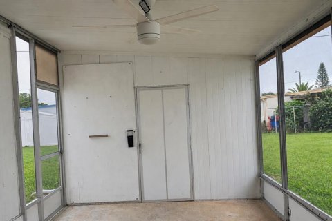 Apartment in New Port Richey, Florida 2 bedrooms, 71.35 sq.m. № 2379813 - photo 6