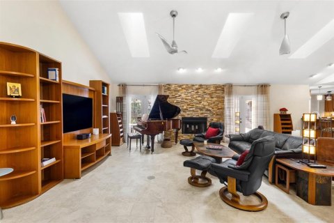 Купить виллу или дом в Темпл-Террас, Флорида 10 комнат, 364.64м2, № 1750725 - фото 11