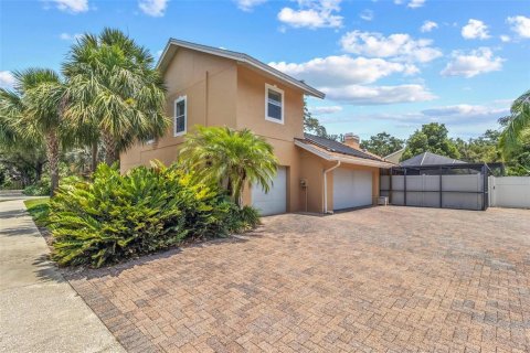 Casa en venta en Temple Terrace, Florida, 5 dormitorios, 364.64 m2 № 1750725 - foto 7
