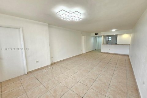 Снять в аренду кондоминиум в Майами, Флорида 1 спальня, 86.4м2, № 2004519 - фото 7