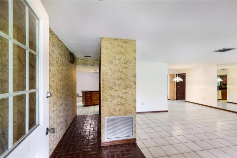 Villa ou maison à vendre à Sarasota, Floride: 3 chambres, 143.16 m2 № 2402757 - photo 7