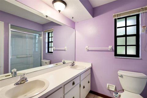 Villa ou maison à vendre à Sarasota, Floride: 3 chambres, 143.16 m2 № 2402757 - photo 28