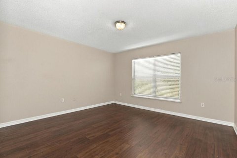 Villa ou maison à louer à Tampa, Floride: 4 chambres, 206.43 m2 № 2433328 - photo 4