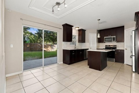 Villa ou maison à louer à Tampa, Floride: 4 chambres, 206.43 m2 № 2433328 - photo 6