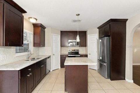 Villa ou maison à louer à Tampa, Floride: 4 chambres, 206.43 m2 № 2433328 - photo 7