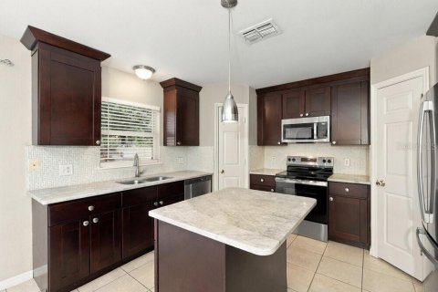 Villa ou maison à louer à Tampa, Floride: 4 chambres, 206.43 m2 № 2433328 - photo 8