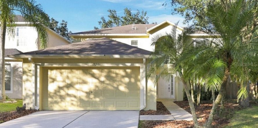 Villa ou maison à Tampa, Floride 4 chambres, 206.43 m2 № 2433328