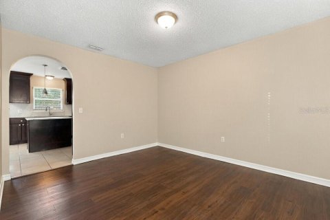 Villa ou maison à louer à Tampa, Floride: 4 chambres, 206.43 m2 № 2433328 - photo 5