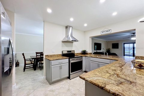Villa ou maison à vendre à Apollo Beach, Floride: 4 chambres, 277.68 m2 № 2124248 - photo 16