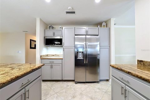 Villa ou maison à vendre à Apollo Beach, Floride: 4 chambres, 277.68 m2 № 2124248 - photo 19