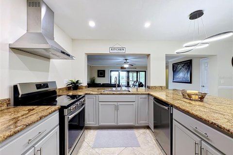 Villa ou maison à vendre à Apollo Beach, Floride: 4 chambres, 277.68 m2 № 2124248 - photo 20