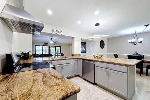 Villa ou maison à vendre à Apollo Beach, Floride: 4 chambres, 277.68 m2 № 2124248 - photo 18