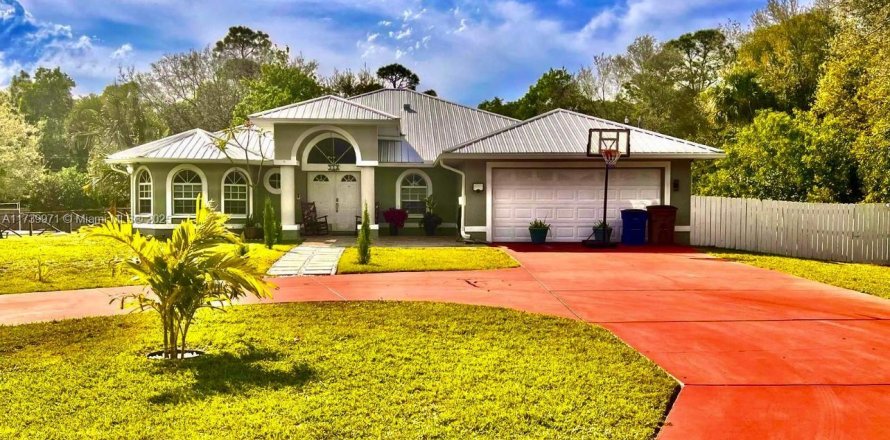 Дом в Лихай-Эйкерс, Флорида 6 спален, 224.82м2 № 1978787