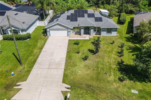 House in Palm Coast, Florida 4 bedrooms, 229 sq.m. № 2369049