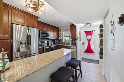 Купить кондоминиум в Санрайз, Флорида 2 спальни, 78.97м2, № 2020645 - фото 6