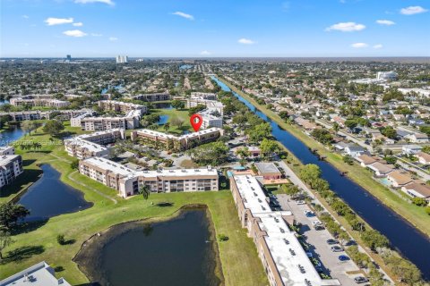 Купить кондоминиум в Санрайз, Флорида 2 спальни, 78.97м2, № 2020645 - фото 25