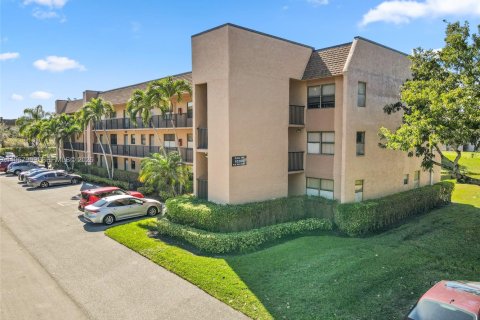 Купить кондоминиум в Санрайз, Флорида 2 спальни, 78.97м2, № 2020645 - фото 22