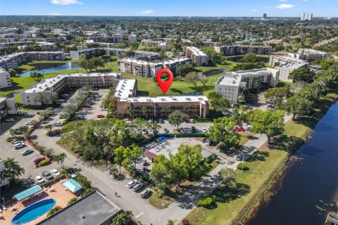 Купить кондоминиум в Санрайз, Флорида 2 спальни, 78.97м2, № 2020645 - фото 24