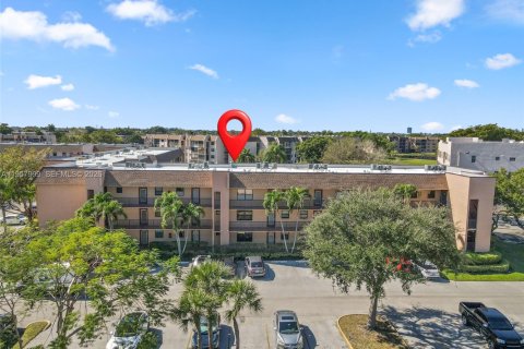 Купить кондоминиум в Санрайз, Флорида 2 спальни, 78.97м2, № 2020645 - фото 23