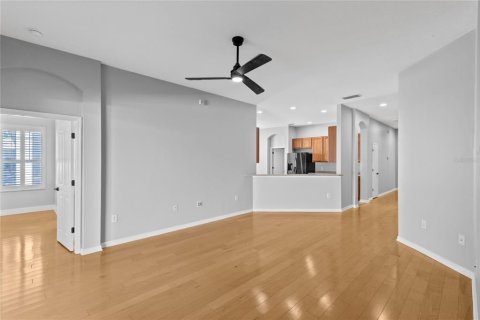 Villa ou maison à vendre à Saint Cloud, Floride: 4 chambres, 225.75 m2 № 2430688 - photo 6