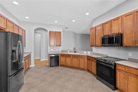 Villa ou maison à vendre à Saint Cloud, Floride: 4 chambres, 225.75 m2 № 2430688 - photo 9