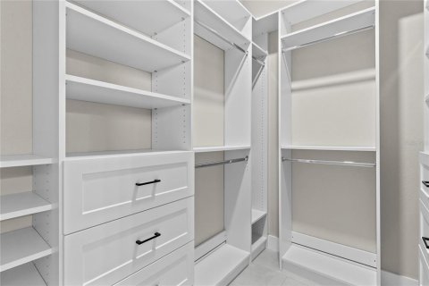 Villa ou maison à vendre à Saint Cloud, Floride: 4 chambres, 225.75 m2 № 2430688 - photo 16