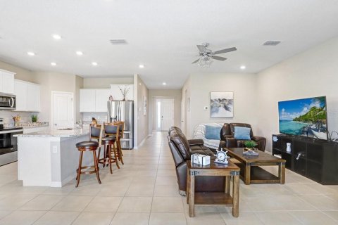 House in Bradenton, Florida 4 bedrooms, 189.99 sq.m. № 1903063 - photo 13