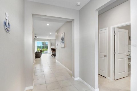 House in Bradenton, Florida 4 bedrooms, 189.99 sq.m. № 1903063 - photo 11