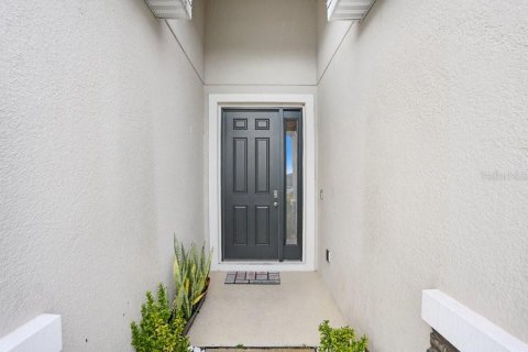 House in Bradenton, Florida 4 bedrooms, 189.99 sq.m. № 1903063 - photo 9