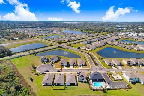 House in Bradenton, Florida 4 bedrooms, 189.99 sq.m. № 1903063 - photo 8