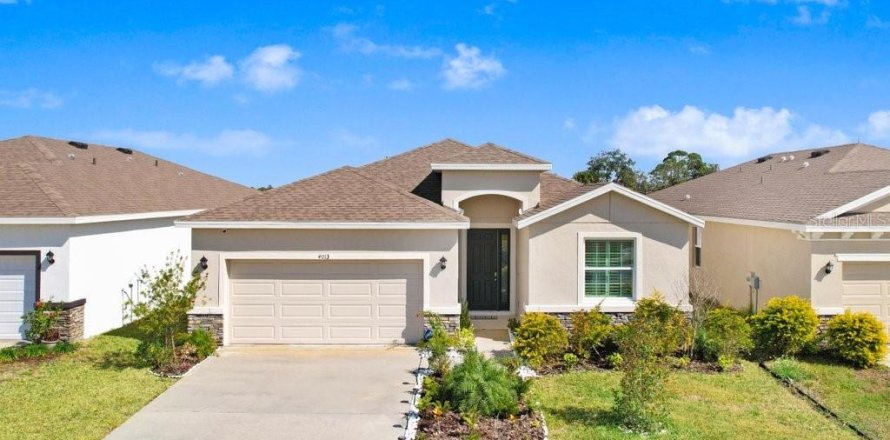 House in Bradenton, Florida 4 bedrooms, 189.99 sq.m. № 1903063