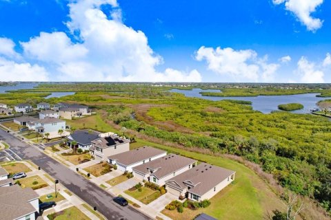 House in Bradenton, Florida 4 bedrooms, 189.99 sq.m. № 1903063 - photo 7