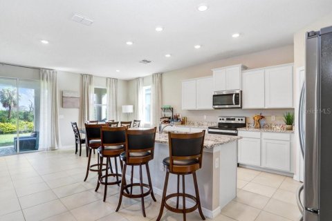 House in Bradenton, Florida 4 bedrooms, 189.99 sq.m. № 1903063 - photo 18