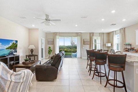 House in Bradenton, Florida 4 bedrooms, 189.99 sq.m. № 1903063 - photo 14