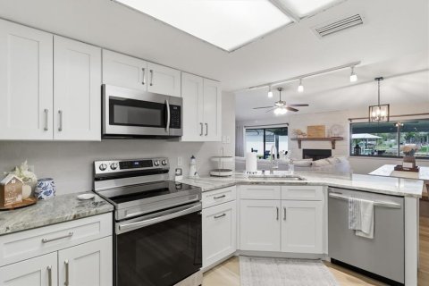 Casa en venta en Crystal River, Florida, 3 dormitorios, 124.3 m2 № 2333943 - foto 3