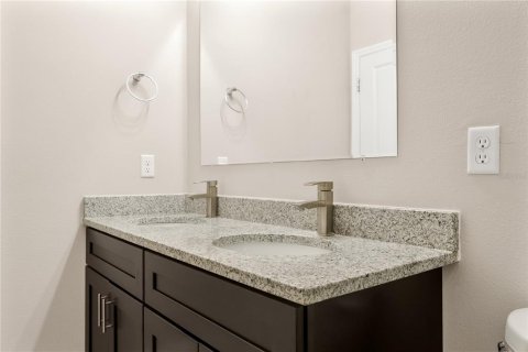 Villa ou maison à vendre à Poinciana, Floride: 4 chambres, 146.79 m2 № 2418916 - photo 18