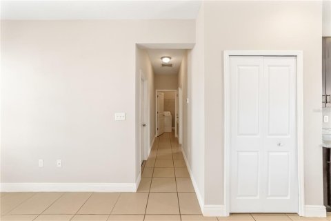 Villa ou maison à vendre à Poinciana, Floride: 4 chambres, 146.79 m2 № 2418916 - photo 13