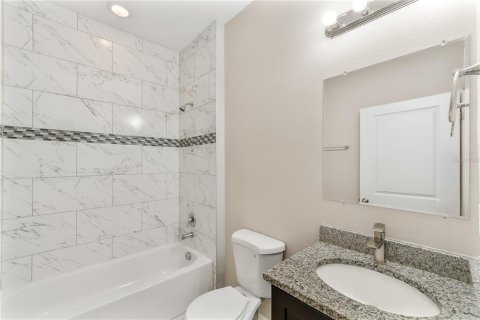 Villa ou maison à vendre à Poinciana, Floride: 4 chambres, 146.79 m2 № 2418916 - photo 23
