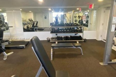 Купить кондоминиум в Майами, Флорида 2 спальни, 82.96м2, № 1948131 - фото 20